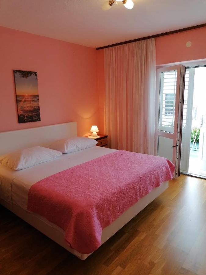 Guest House Lucija Макарска Экстерьер фото
